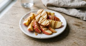 apple and peanut butter snack for good health