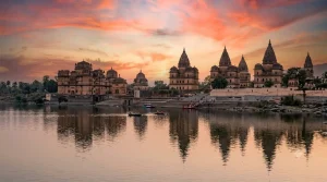 Tourist places in India featuring the historic palaces, temples, and river views of Orchha,travel spots
