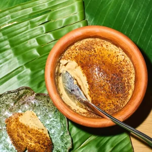 Mishti-Doi-served- in-a-traditional- earthen-pot